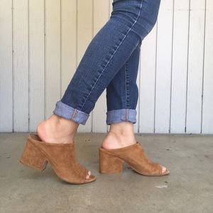 Vince. Petra Suede Mule